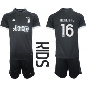 Juventus Weston McKennie #16 Alternativní dres komplet pro Děti 2023-24 Krátkým Rukávem (+ Krátké kalhoty)