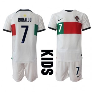 Portugalsko Cristiano Ronaldo #7 Venkovní dres komplet pro Děti MS 2022 Krátkým Rukávem (+ Krátké kalhoty)